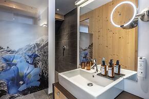 Maraias Luxury Suites & Apartments