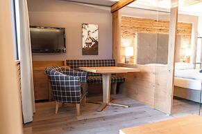 Maraias Luxury Suites & Apartments