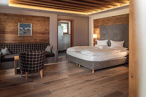 Maraias Luxury Suites & Apartments