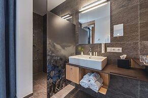 Maraias Luxury Suites & Apartments