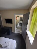 Potbank Aparthotel