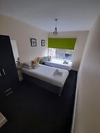 Potbank Aparthotel