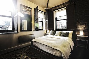 The Cow Hollow Hotel