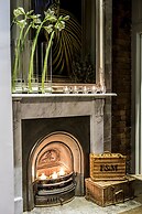 The Cow Hollow Hotel