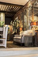 The Cow Hollow Hotel