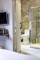 The Cow Hollow Hotel