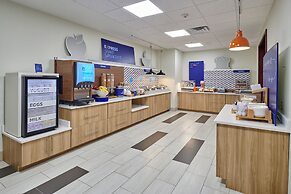 Holiday Inn Express And Suites El Paso East by IHG