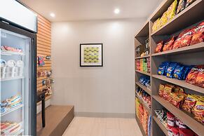 Holiday Inn Express And Suites Lake Havasu - London Bridge by IHG