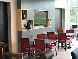 Holiday Inn Express And Suites Hannibal - Medical Center by IHG