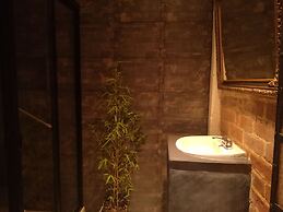 Ganesha Hotel