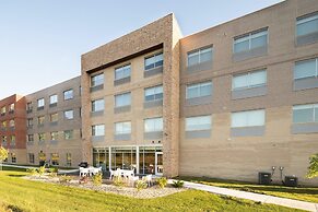 Holiday Inn Express and Suites Kalamazoo West by IHG