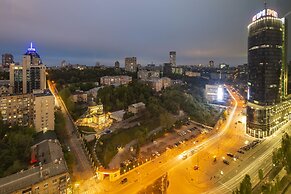 Sky Loft Hotel by Rixwell