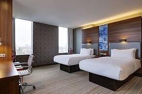 Sky Loft Hotel by Rixwell