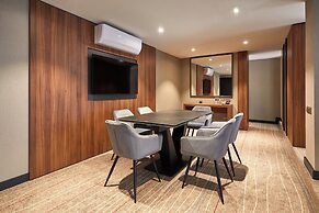 Sky Loft Hotel by Rixwell
