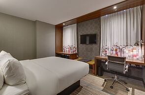 Sky Loft Hotel by Rixwell
