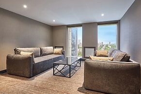 Sky Loft Hotel by Rixwell