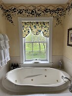 Maple Shade Bed & Breakfast