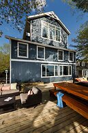 Looking Glass Beachfront Inn