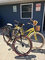 Looking Glass Beachfront Inn