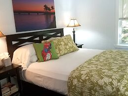 Suite Dreams Inn by the Beach