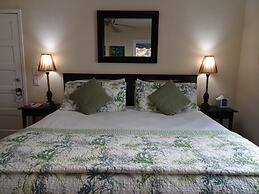 Suite Dreams Inn by the Beach