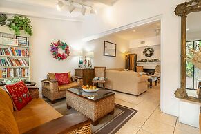 Suite Dreams Inn by the Beach