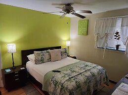 Suite Dreams Inn by the Beach