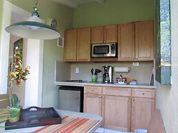 Suite Dreams Inn by the Beach