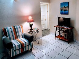 Suite Dreams Inn by the Beach