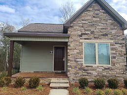 Magnolia Creek Lodge