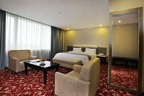 Pyramid Suites