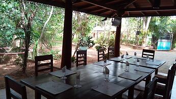 L.L.Tourist Inn & Safari jeeps