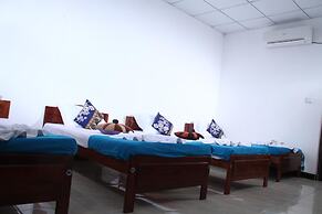 L.L.Tourist Inn & Safari jeeps