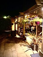 The Horse & Hound