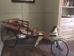 The Horse & Hound