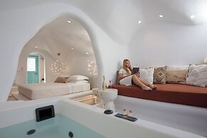 Cave Suites