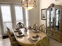 Dolphin's Retreat Near Disney