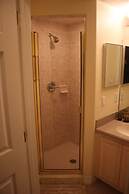 Dolphin's Retreat Near Disney