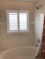 Dolphin's Retreat Near Disney