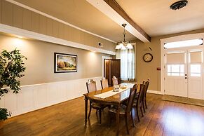 Red Rose Bed & Breakfast