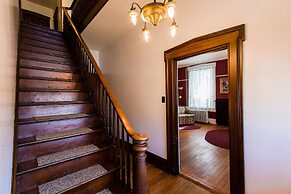 Red Rose Bed & Breakfast