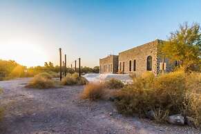 Azraq Lodge