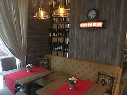 Family Hotel Agoncev