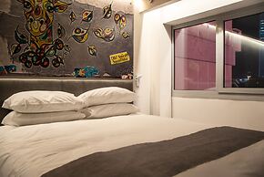 Link hotel & Hub By Dan Hotels