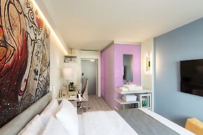 Link hotel & Hub By Dan Hotels