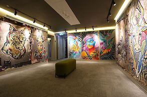 Link hotel & Hub By Dan Hotels