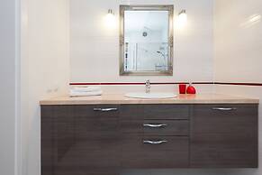 Supreme Apartments Vossa