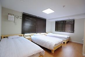 Hannah Guest House - Hostel