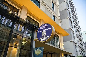 Travelier Hostel