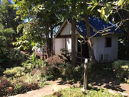 Lonely Beach Pool Resort